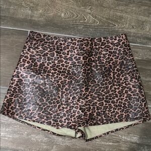 Le Lis High Waist Brown and Black Shorts with Animal Print